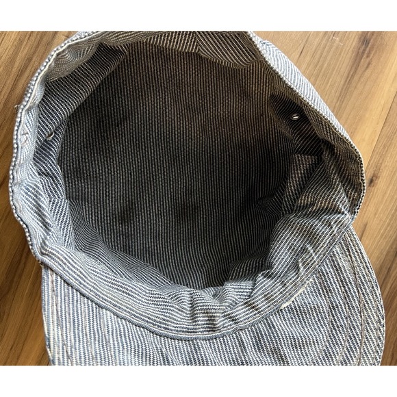 Sold out - Picture 9 of 10